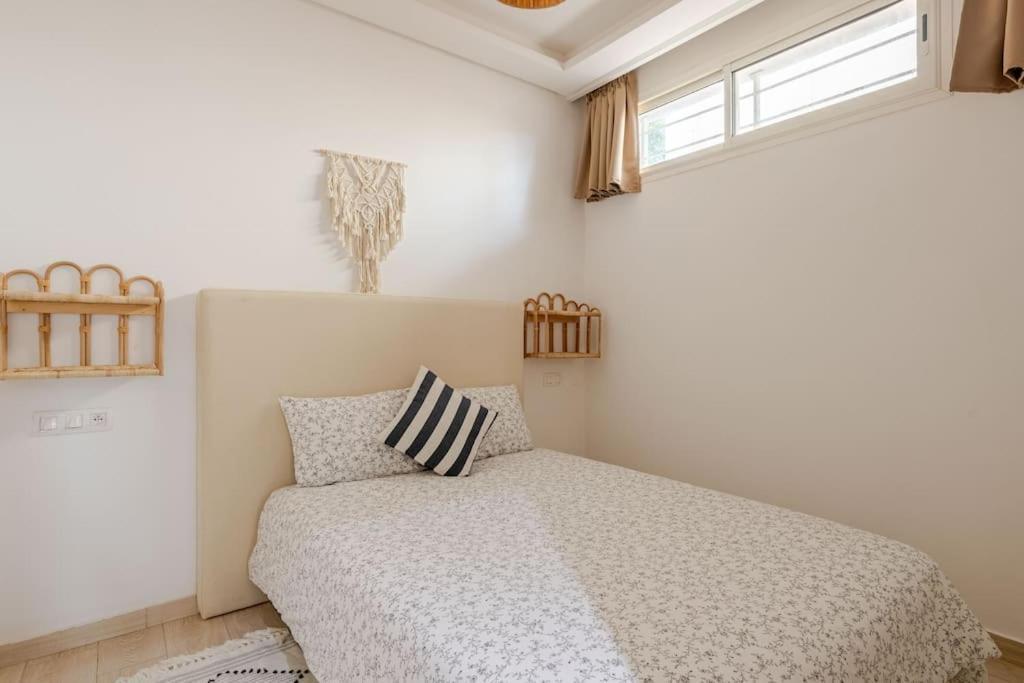 Beachfront Escape - Panoramic View And Spacious Terrace * Skhirat
